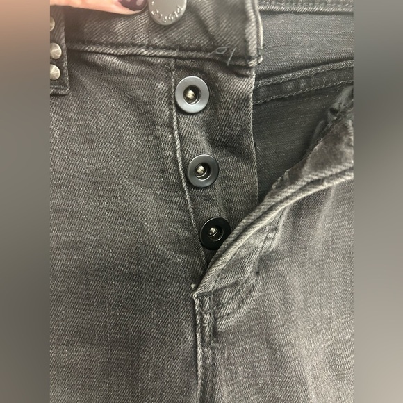 Free‎ People Button Fly Studded Distressed Raw/Frayed Hem Black Jeans - Size 25 - Picture 6 of 9